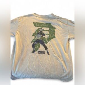 Primitive Naruto Shippuden Itachi Graphic Tan T-Shirt Size M Mens